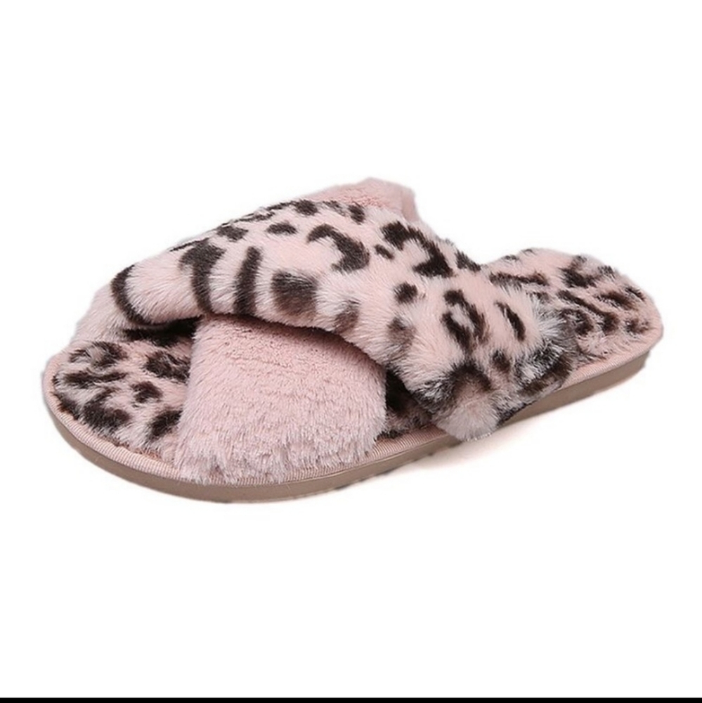 Leopard and pink open-toe fuzzy slippers - Picture 10 of 11